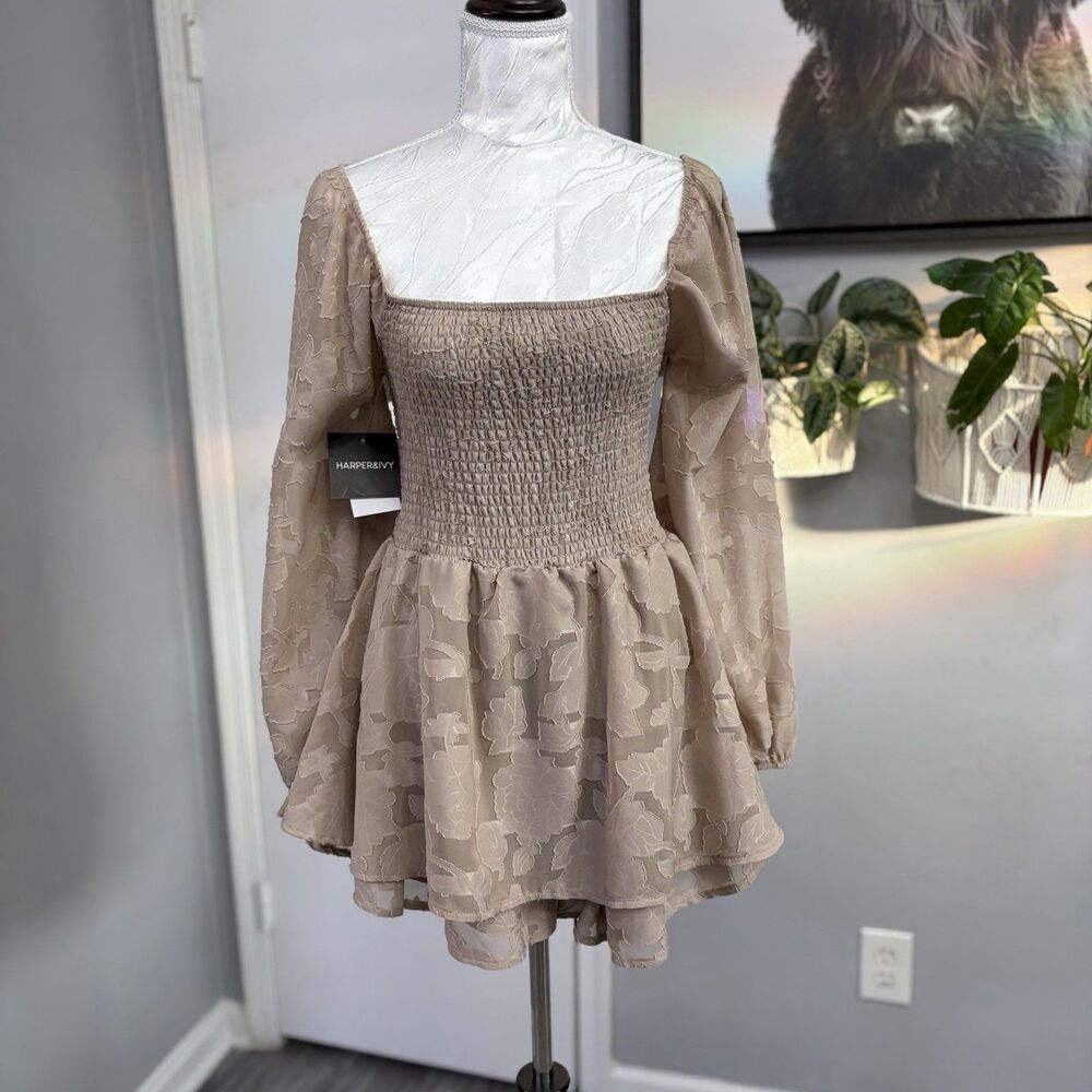 Harper & Ivy Romper NWT Womens Large L Taupe Smocked Milkmaid Long Sleeve Floral